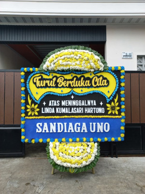 Papan Bunga Duka di Padang Tiakar